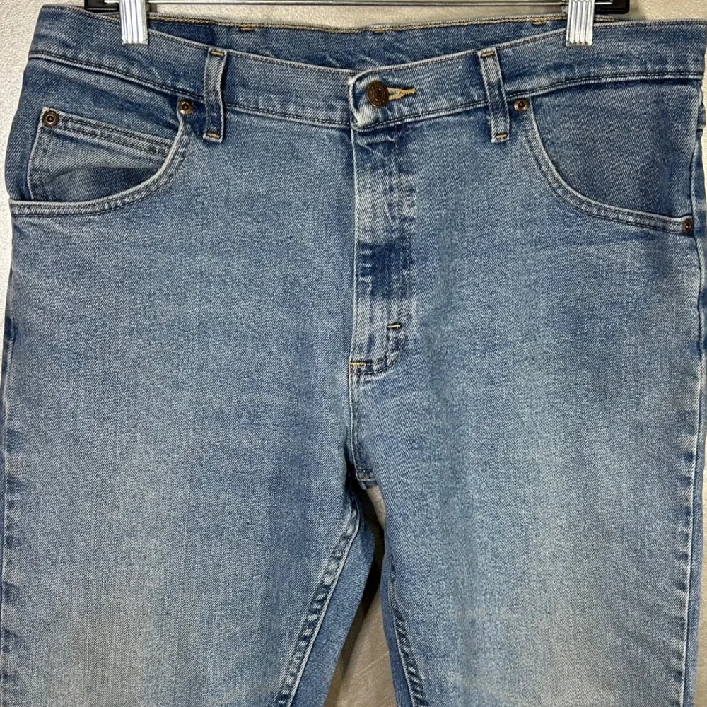 Wrangler Mens‎ Jeans Size 36x29 Relaxed Fit Blue Denim Casual Pants